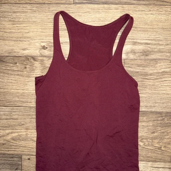 Lululemon Maroon Tank - Picture 2 of 4